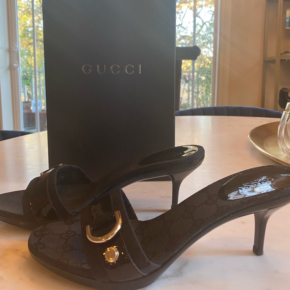 COPY - Gucci classic heel